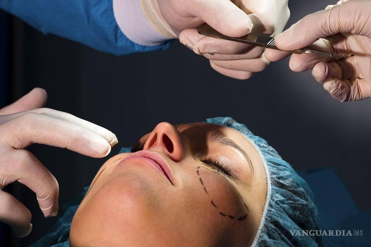Advierten por falsos cirujanos en Nuevo León: realizan 50% de cirugías estéticas