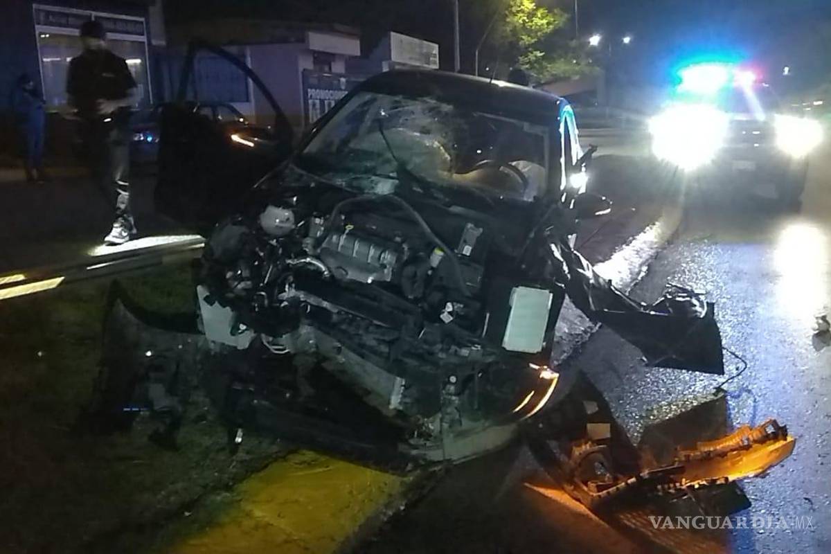 Joven causa accidente en periférico LEA de Saltillo; investigan presunto estado de ebriedad