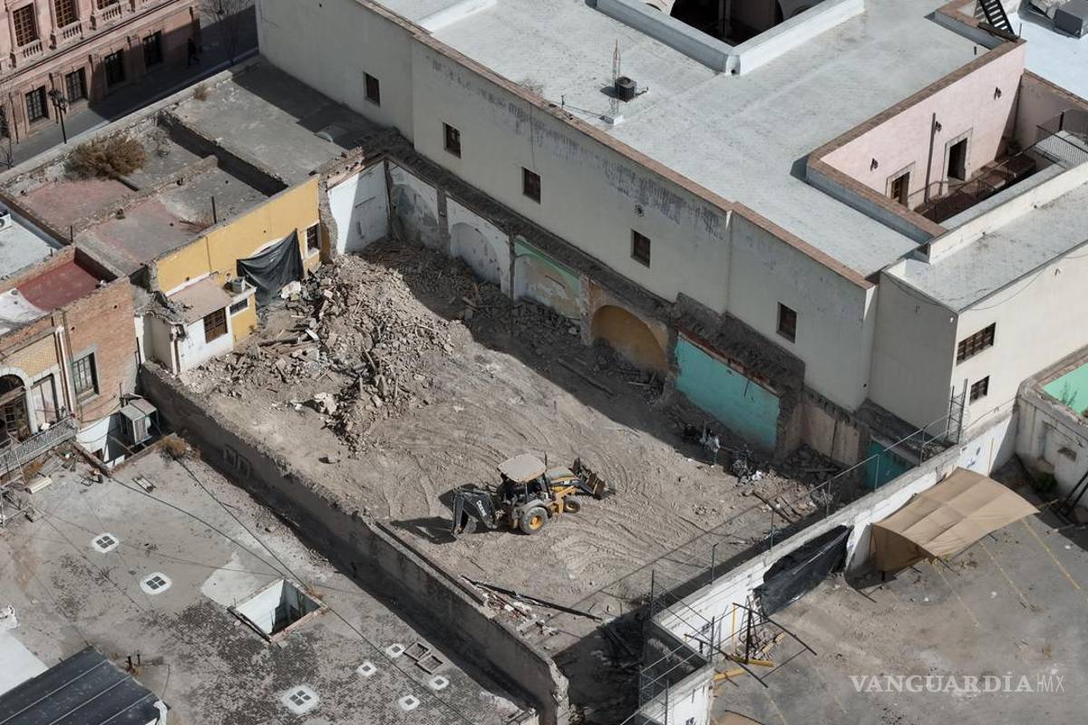 Saltillo: Demuelen casa catalogada como Monumento Histórico en calle Juárez