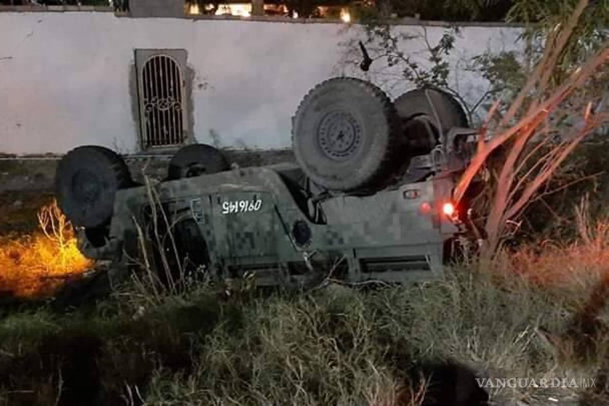 Camioneta de Sedena vuelca en Nuevo Laredo y 7 militares terminan heridos