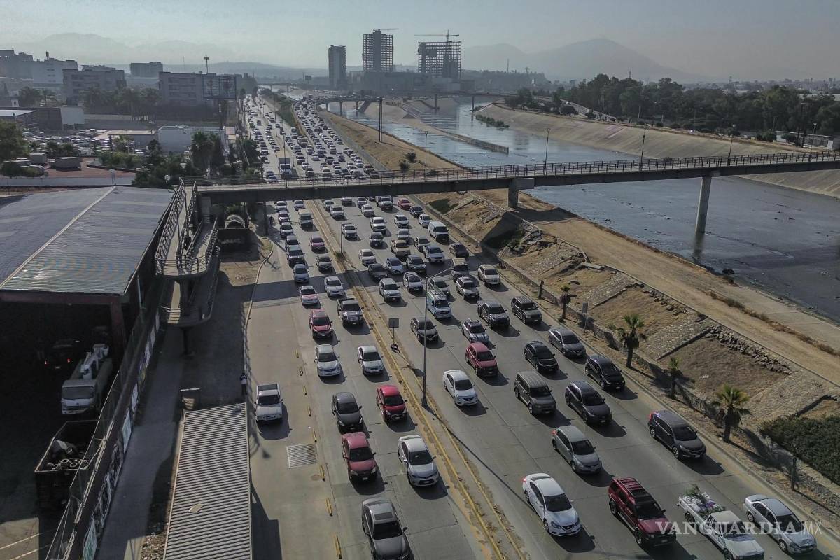 $!En otras partes del país como Tijuana, hubo afectaciones hasta en los cruces fronterizos.