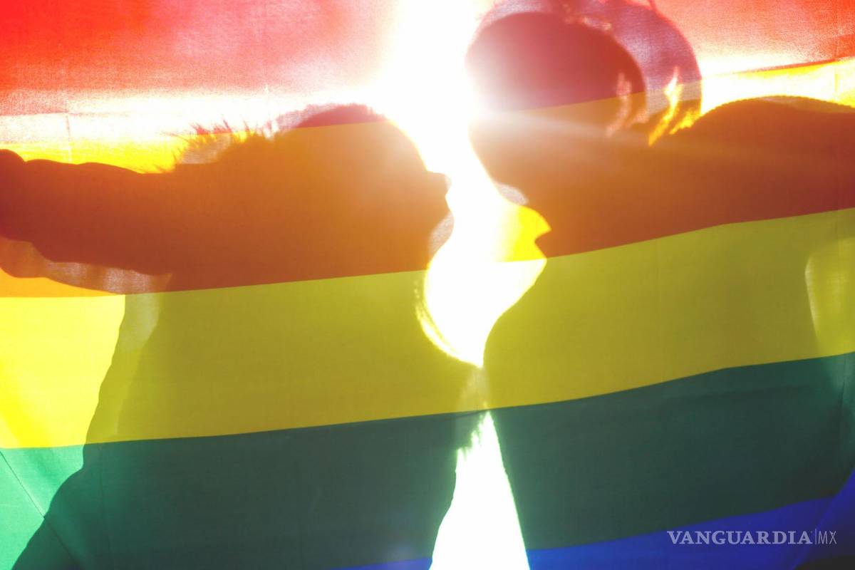 COVID y discriminación ponen en alza ideas suicidas en jóvenes LGBT+ de EU; hasta un 45%