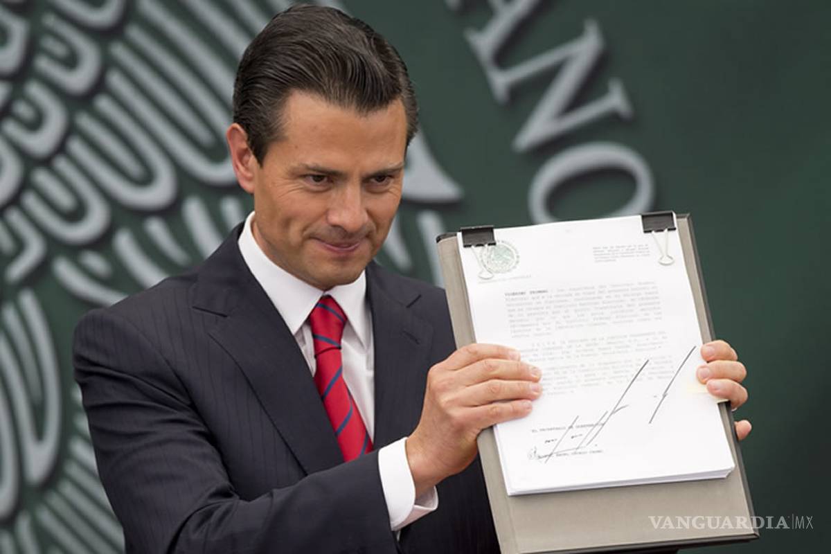 Firman Peña Nieto y sectores productivos gran pacto para 'blindar' la economía mexicana