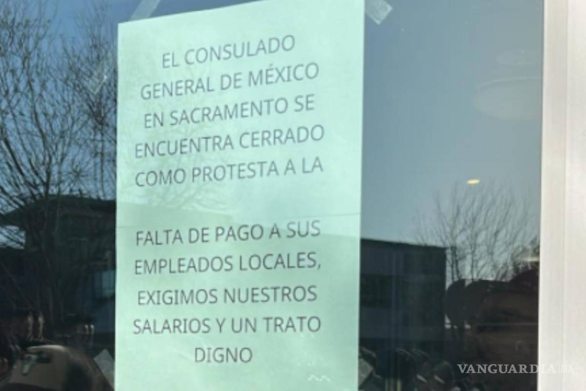Protestan en Consulado de México por impago de salarios