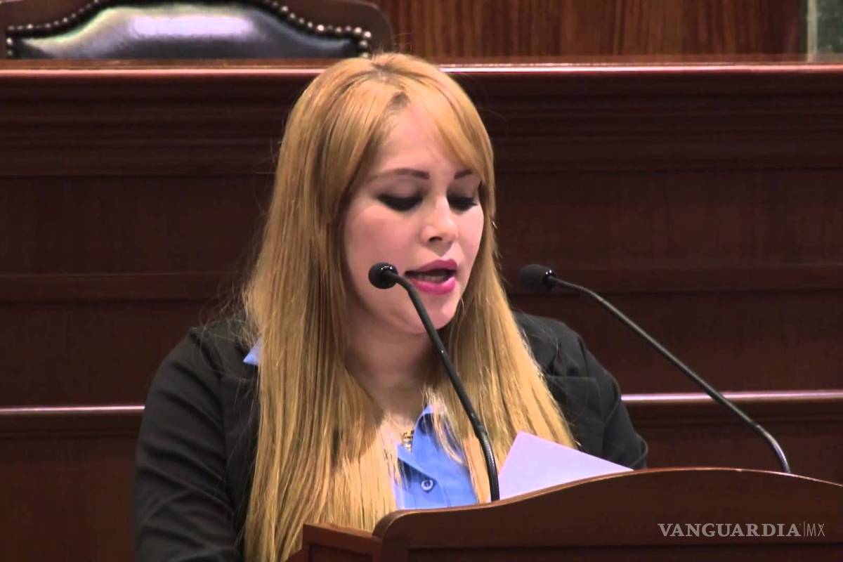 Panistas respaldan desafuero de Lucero Sánchez