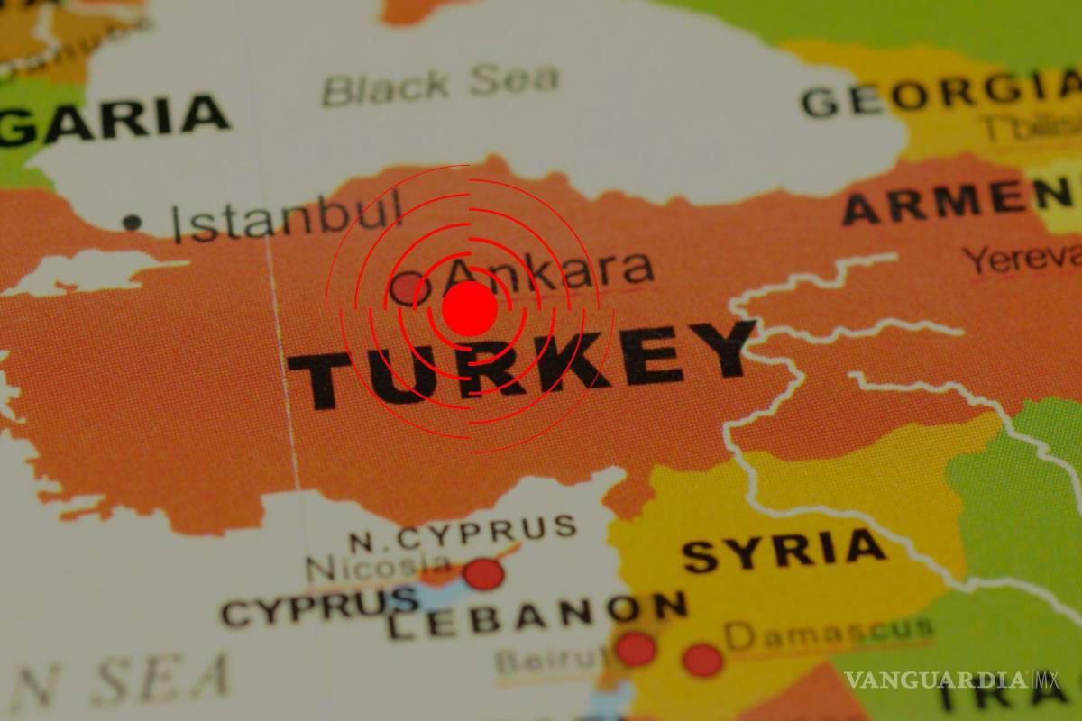 Sismo de 6.1 sacude Turquía y llega hasta Estambul; reportan réplicas y edificios colapsados
