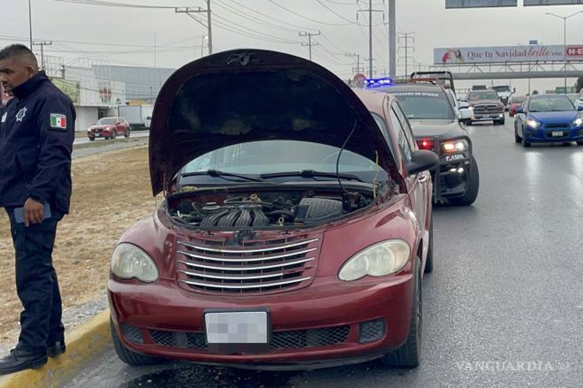 $!La unidad presentó daños menores en la zona del motor luego del incidente.