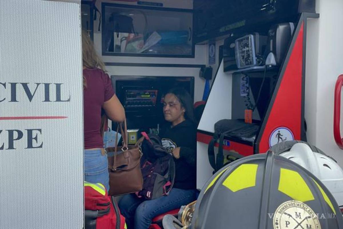 $!Elementos de la Policía Municipal y del Estado tomaron conocimiento del accidente y coordinaron las labores de seguridad.