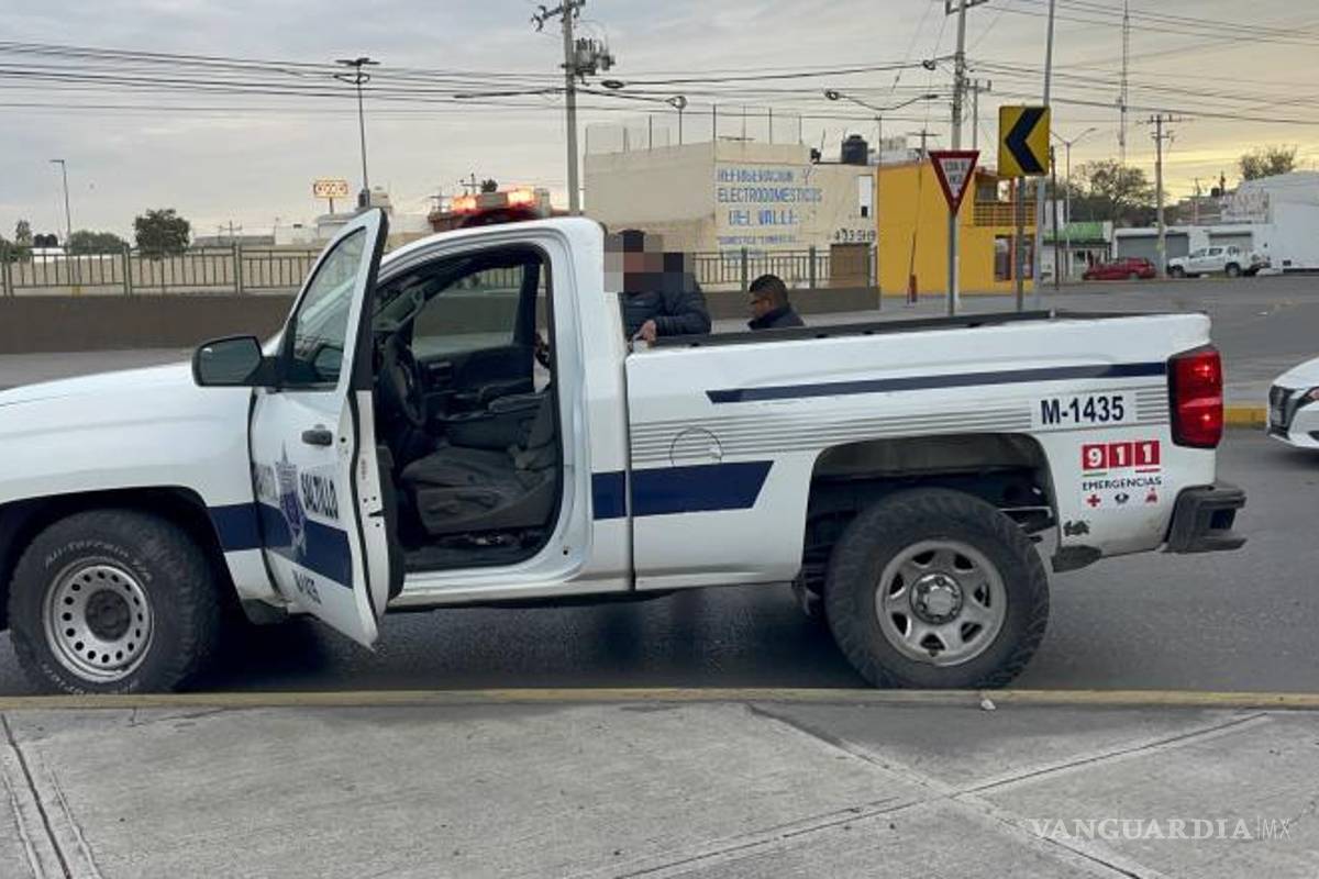 $!El conductor fue detenido tras confirmarse que se encontraba en estado de ebriedad.