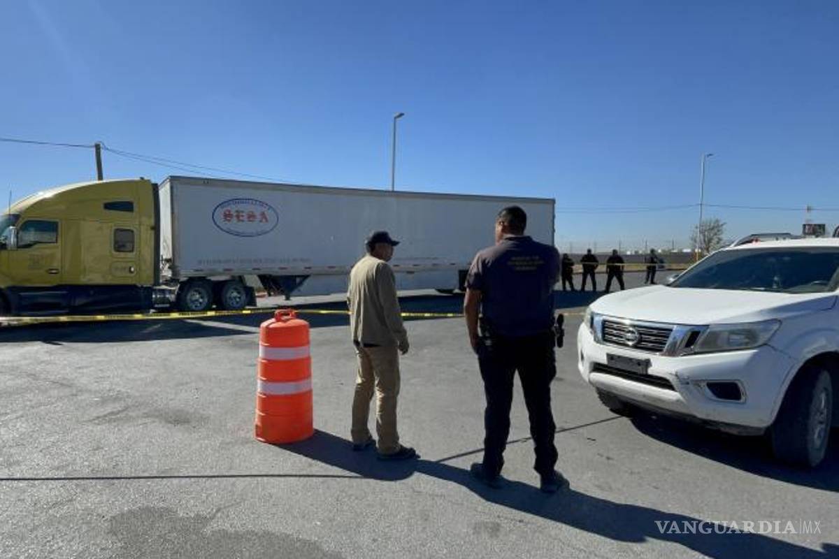 Hallan sin vida a trailero dentro de su unidad en gasolinera de la Saltillo-Monterrey