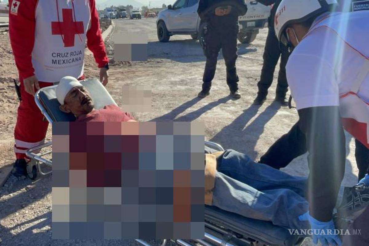$!José ¨N¨ fue atendido y llevado al Hospital General con una herida en la cabeza causada por un machete.