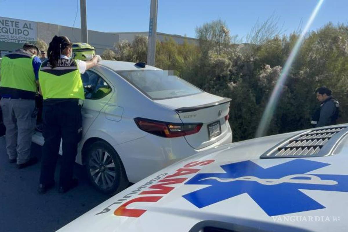 $!La conductora se detuvo metros adelante tras percatarse de la patrulla.