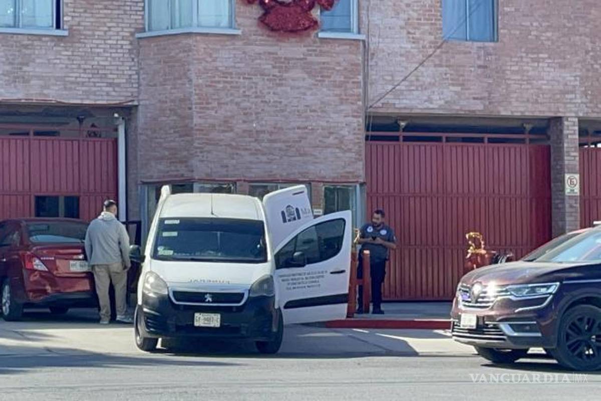 $!Elementos de la Agencia de Investigación Criminal acudieron al lugar para tomar conocimiento del fallecimiento, el cual fue certificado como muerte natural.