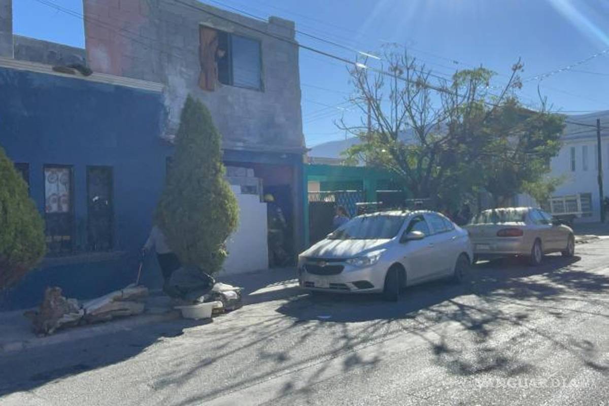 $!Los propietarios lograron controlar el fuego antes de que se propagara a otras áreas del domicilio.