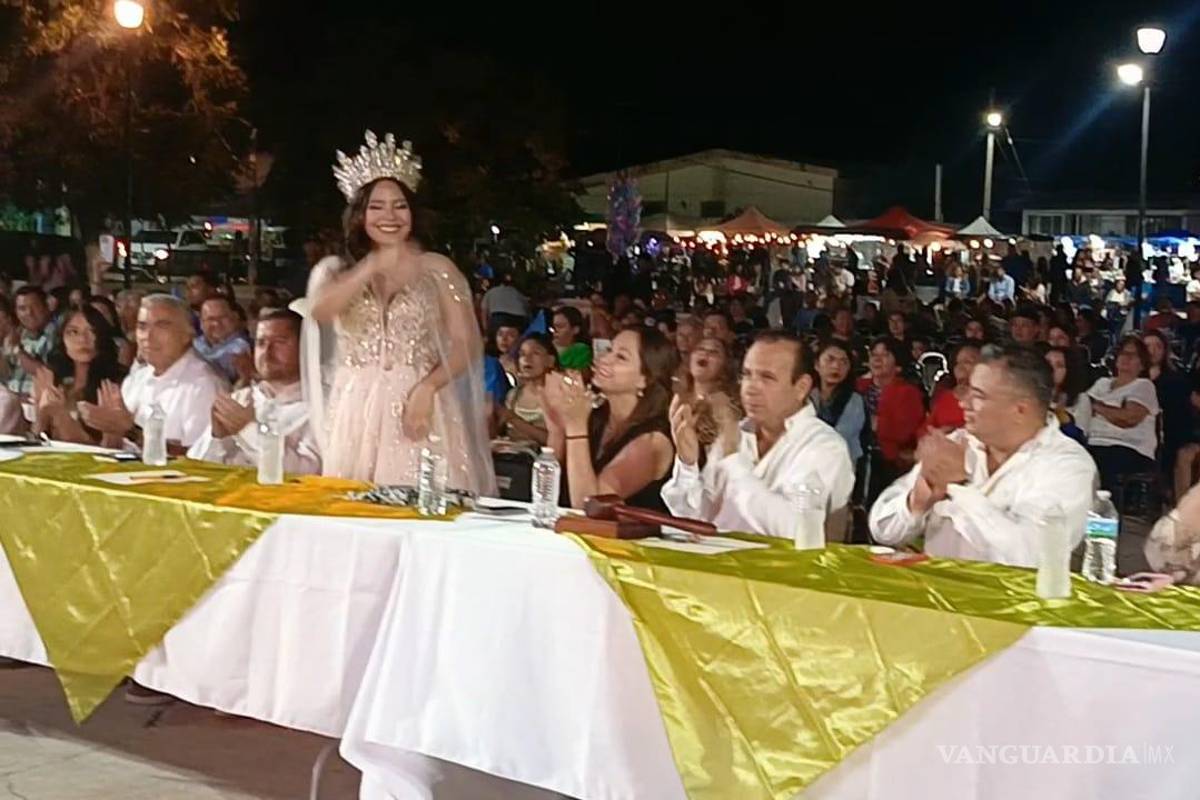 María Camila es coronada Reina de la Feria de la Uva y el Vino en Parras de la Fuente