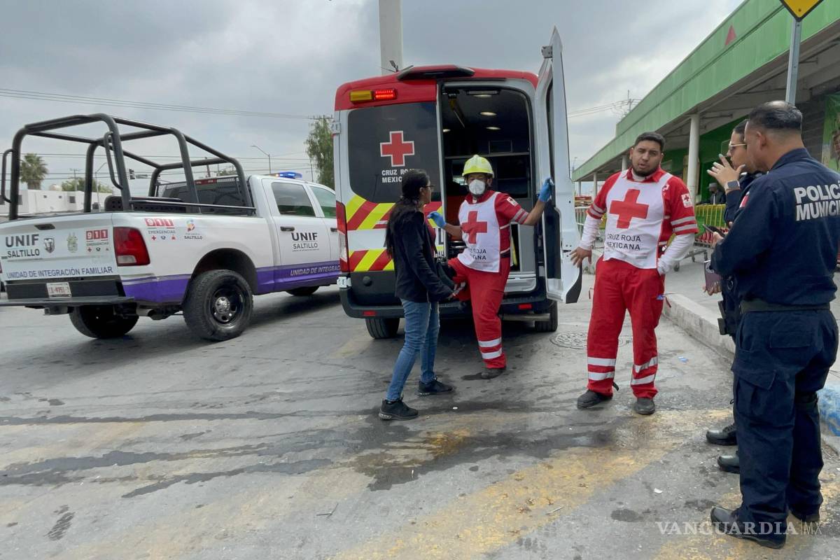 Saltillo: mujer se inyecta medicamento opioide en exceso en baños públicos