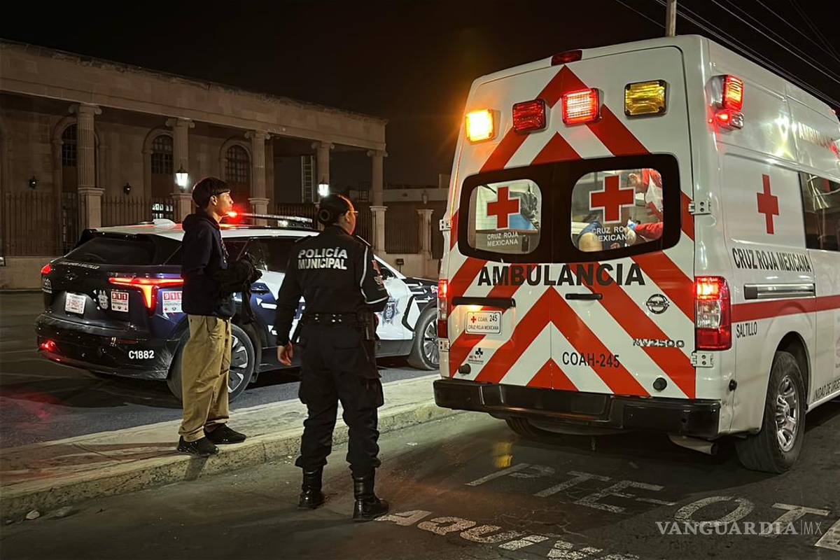 Saltillo: riñen en el centro; uno de los contrincantes resulta navajeado