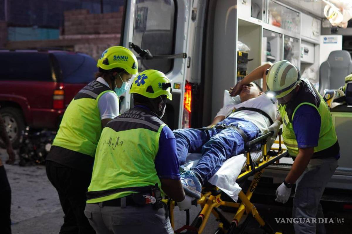 Motociclista menor de edad resulta lesionado en accidente, en Saltillo