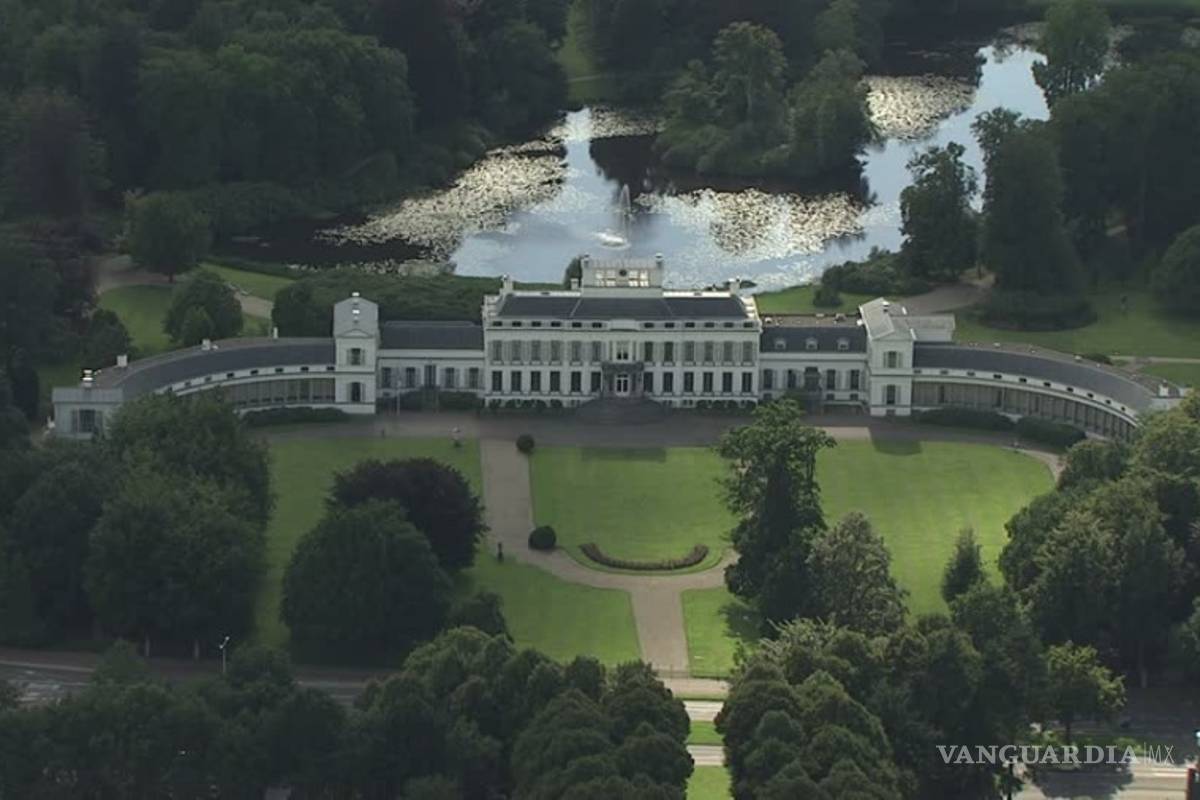 Holanda subastará el palacio de la reina Juliana