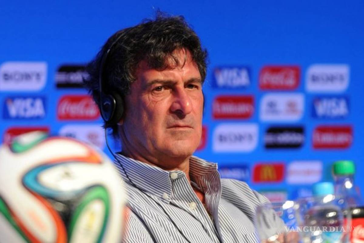 Mario Kempes critica postura de Maradona respecto a Venezuela