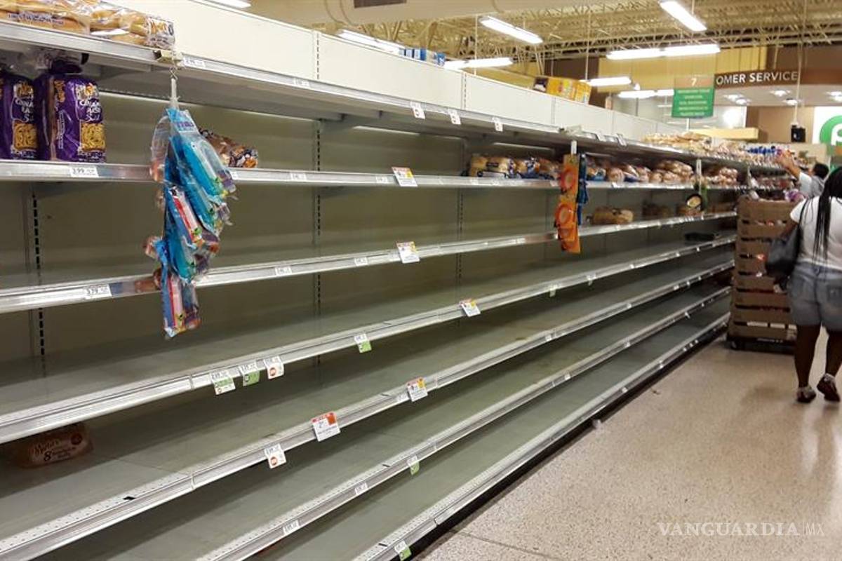 $!Florida espera con temor al "monstruo" Dorian que podría convertirse en huracán categoría 4 (fotogalería)