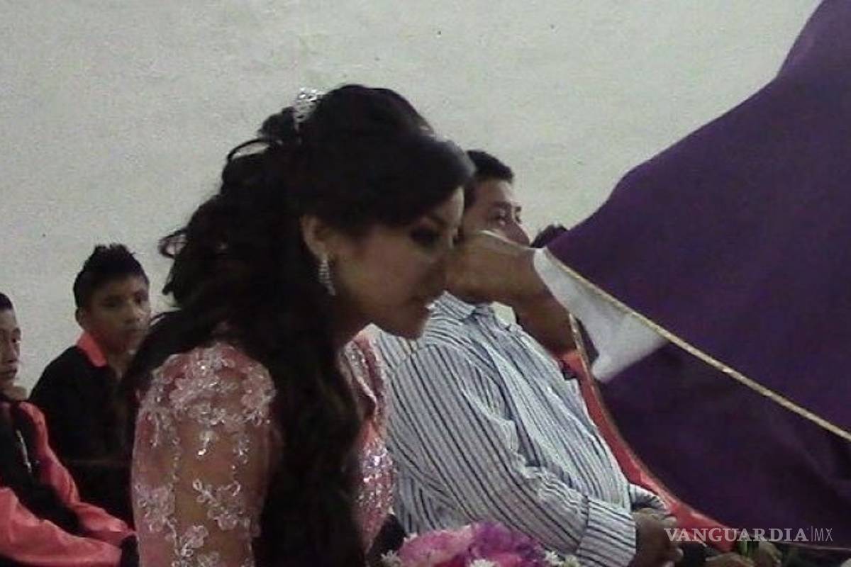 Quinceañera maya es humillada durante su misa por el sacerdote