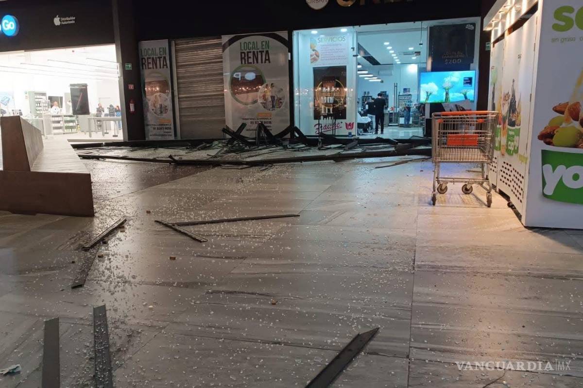 Monclova: Ni aviso ni ayuda: joven hospitalizada por accidente en centro comercial