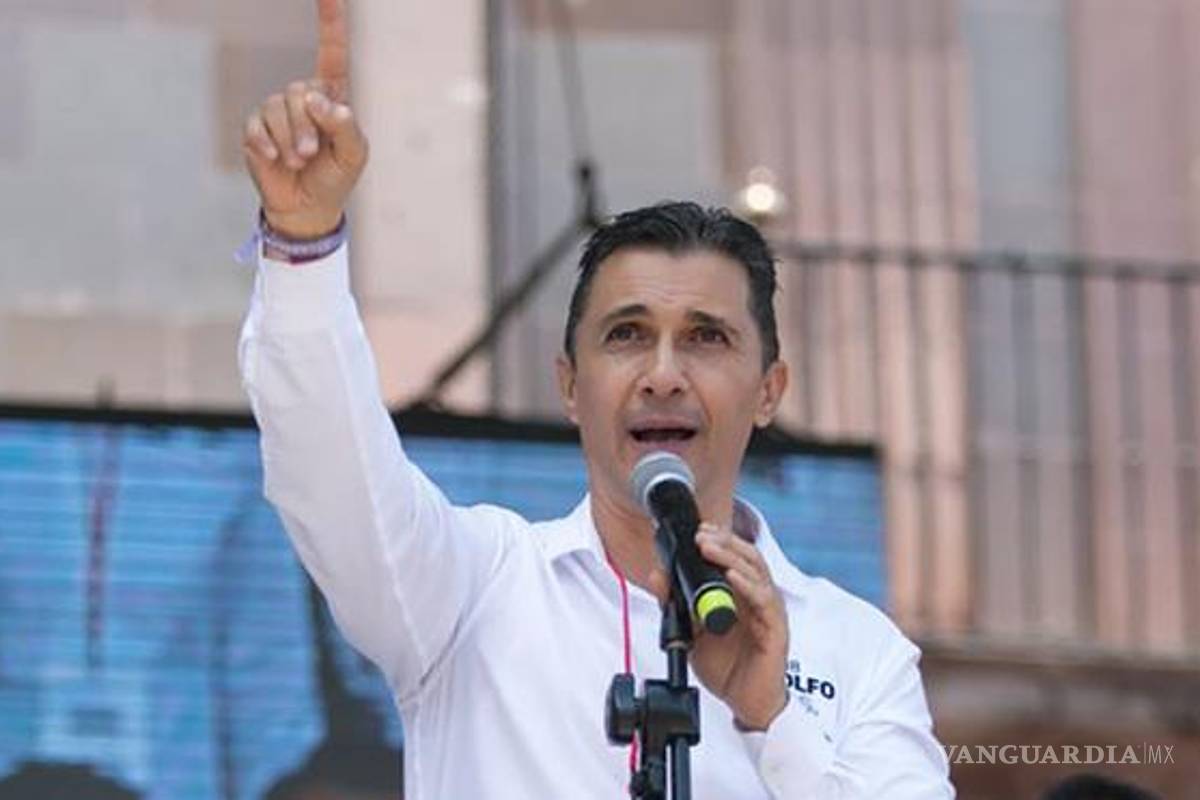 Adolfo Ríos no merece la suspensión, critican aficionados en redes