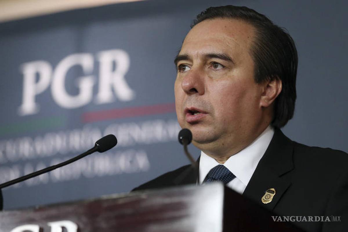 Renuncia Tomás Zerón, ‘El Detective’ del caso Ayotzinapa