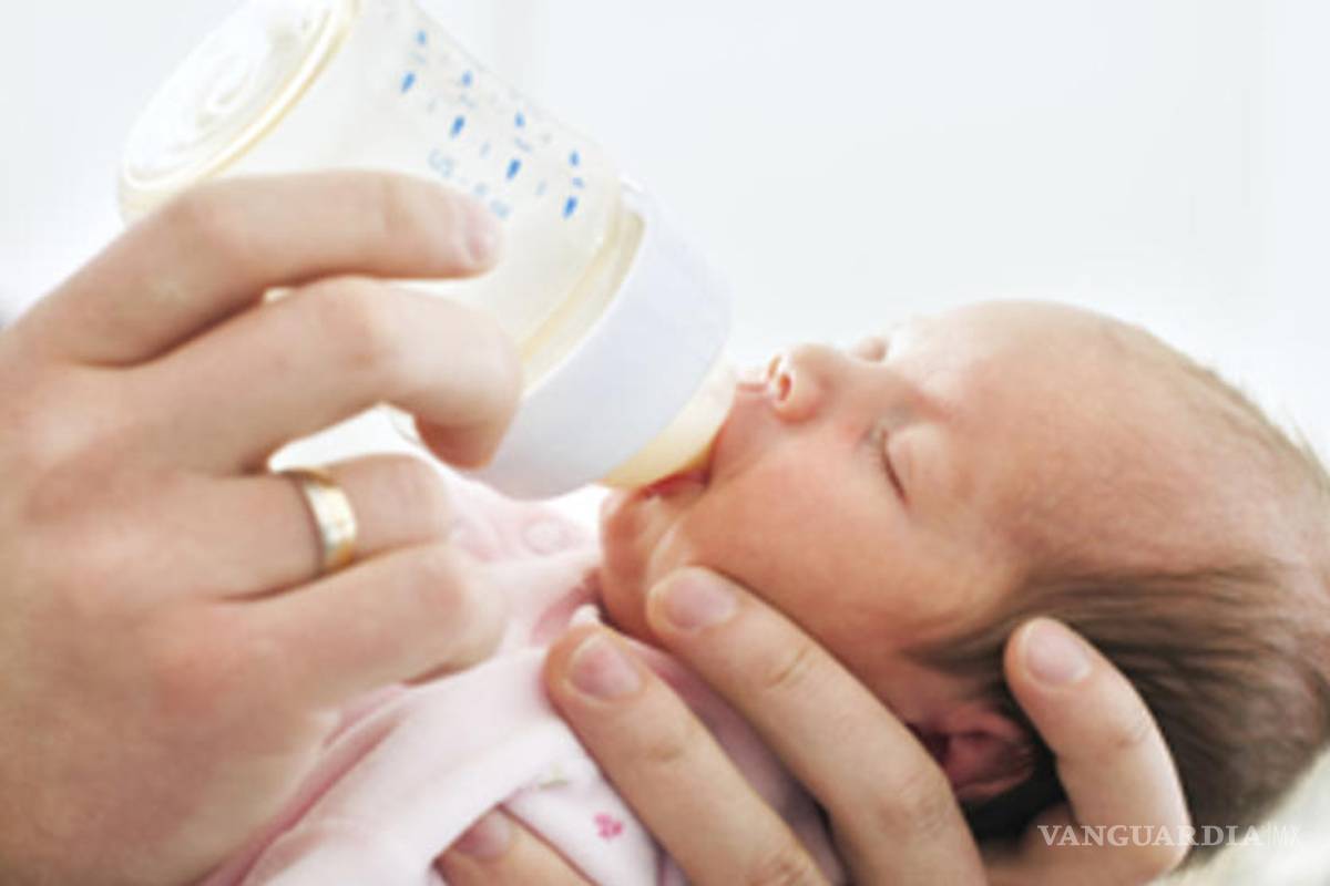Fórmulas lácteas pueden agravar los trastornos digestivos en recién nacidos