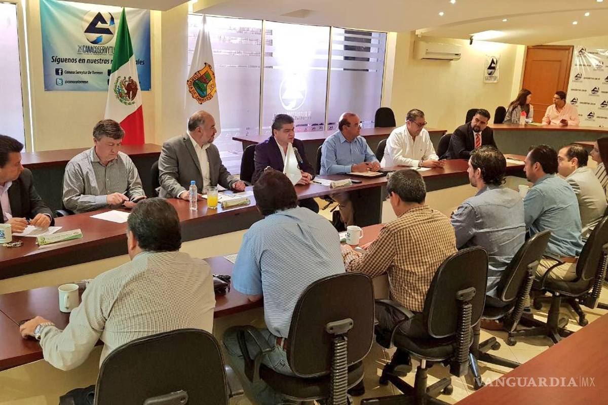 Presenta Miguel Riquelme programa de obras por mil 100 mdp para La Laguna