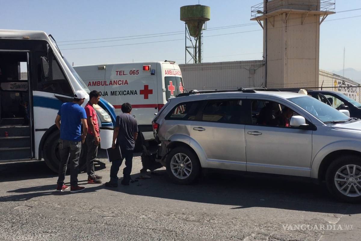 Provoca choque múltiple por desconocer las calles de Saltillo