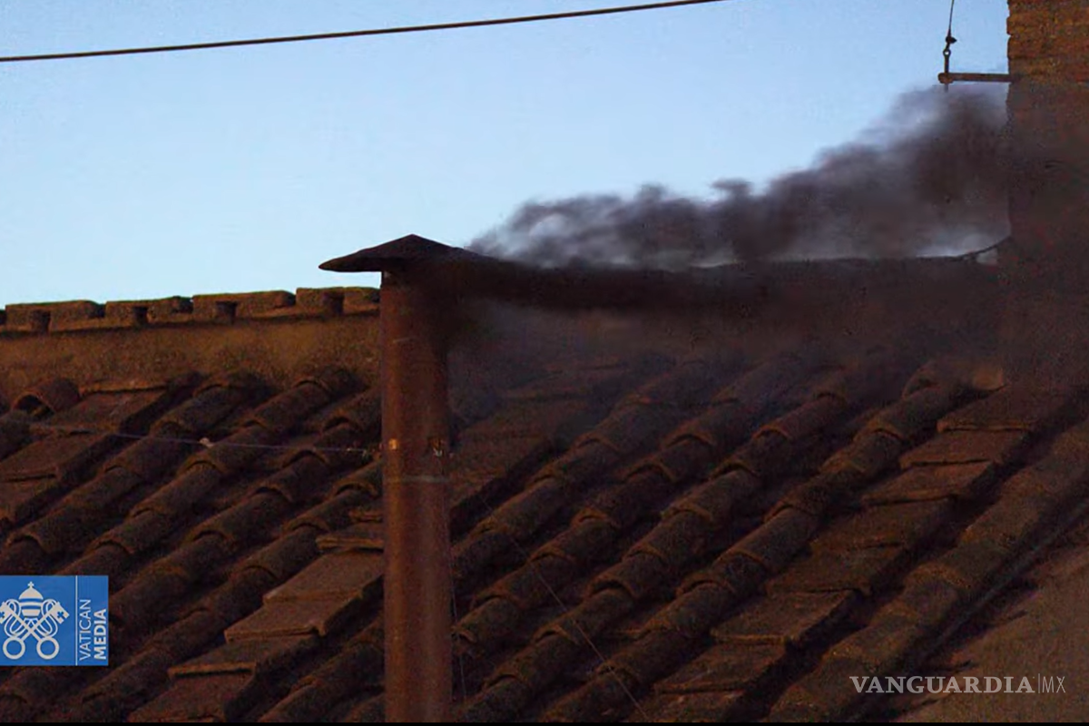 ¿Qué sigue tras la revelación del humo negro en el cónclave para elegir al Papa?