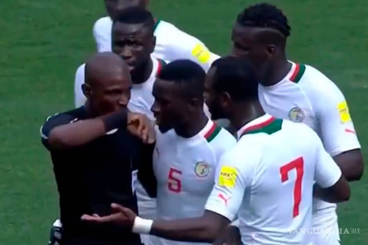 FIFA ordena que se repita el encuentro entre Sudáfrica y Senegal por mal arbitraje