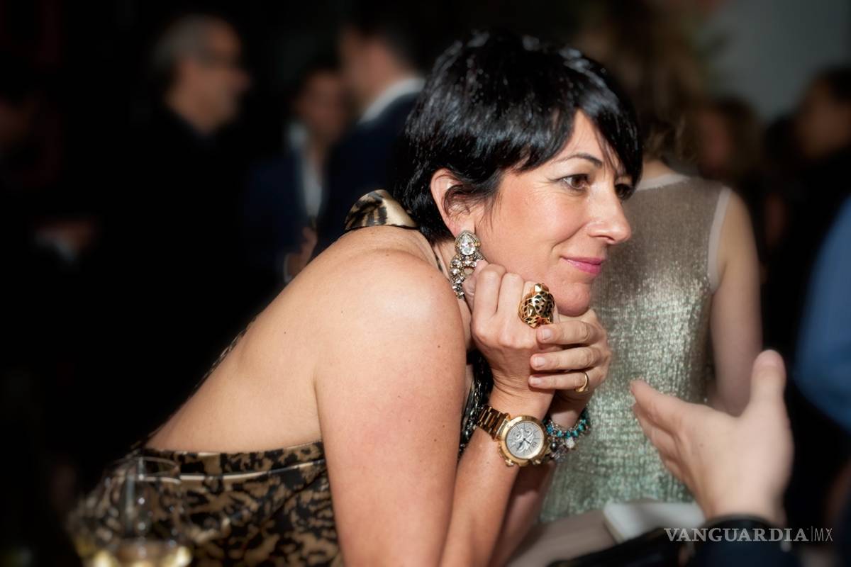 Maxwell pide la libertad bajo fianza a cambio de 28,5 millones de dólares