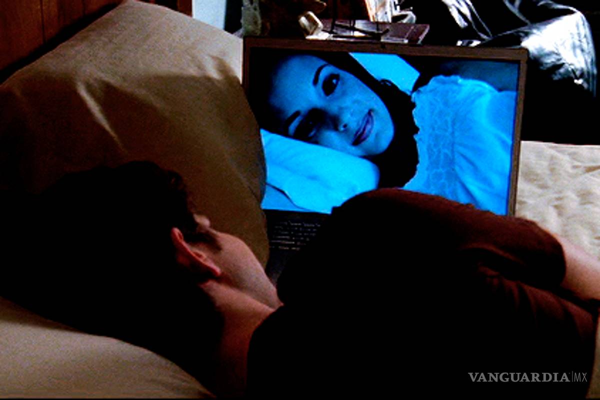 ¿Funciona el amor a distancia o te enamoras de una ilusión?