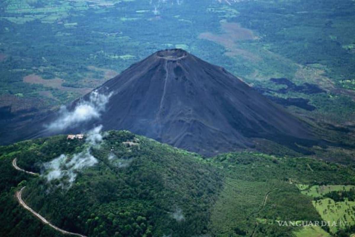 El Salvador está extrayendo Bitcoin utilizando energía producida por un volcán