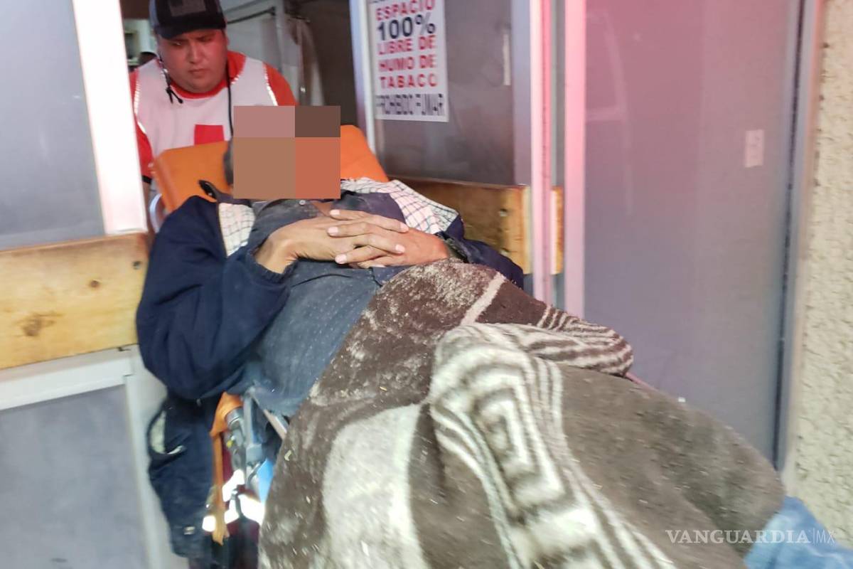 Volcadura en la carretera Saltillo-Torreón deja una persona lesionada y cuantiosos daños materiales