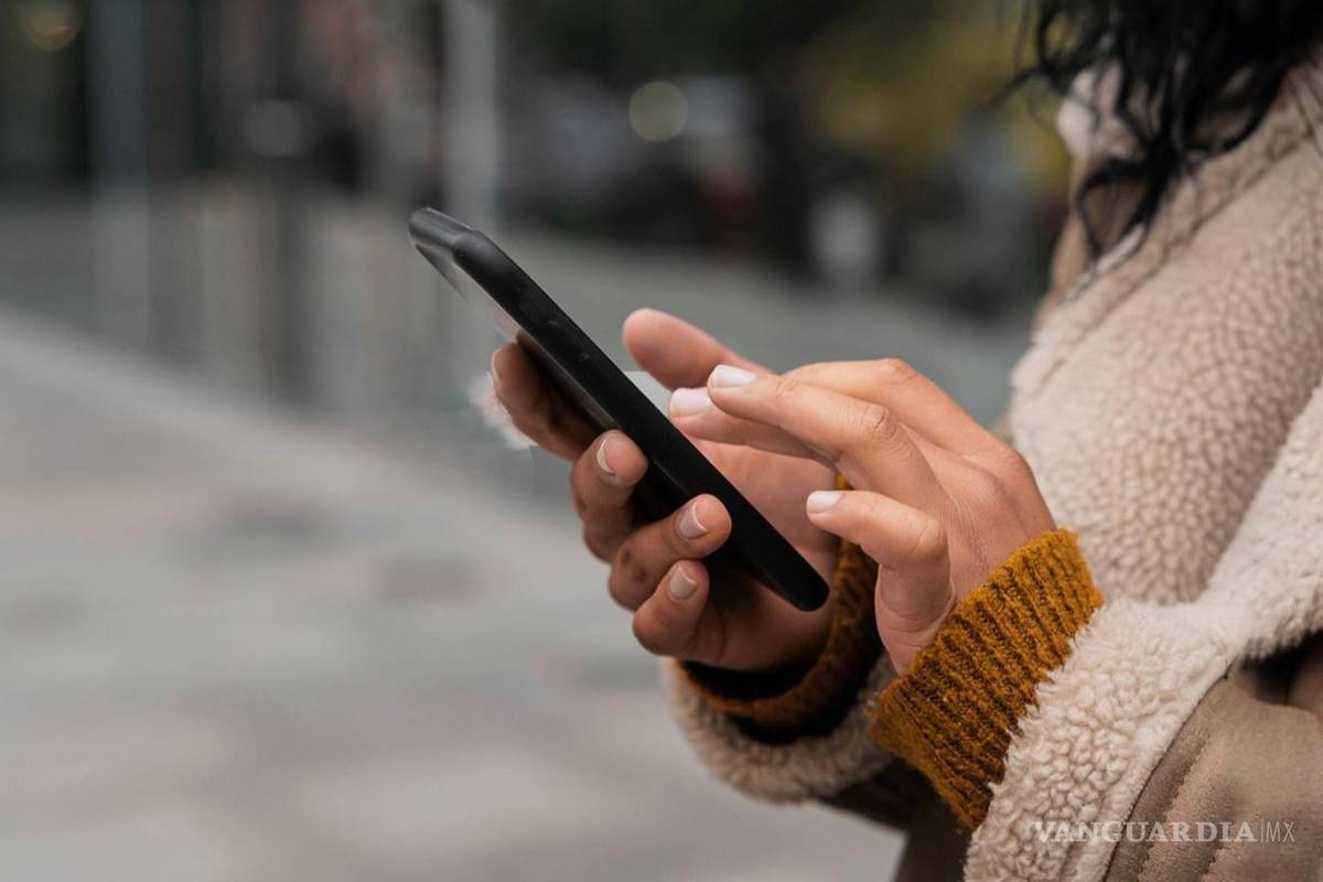 Café Montaigne 342: Este ya no es mi mundo: nadie lee; todos le preguntan a internet