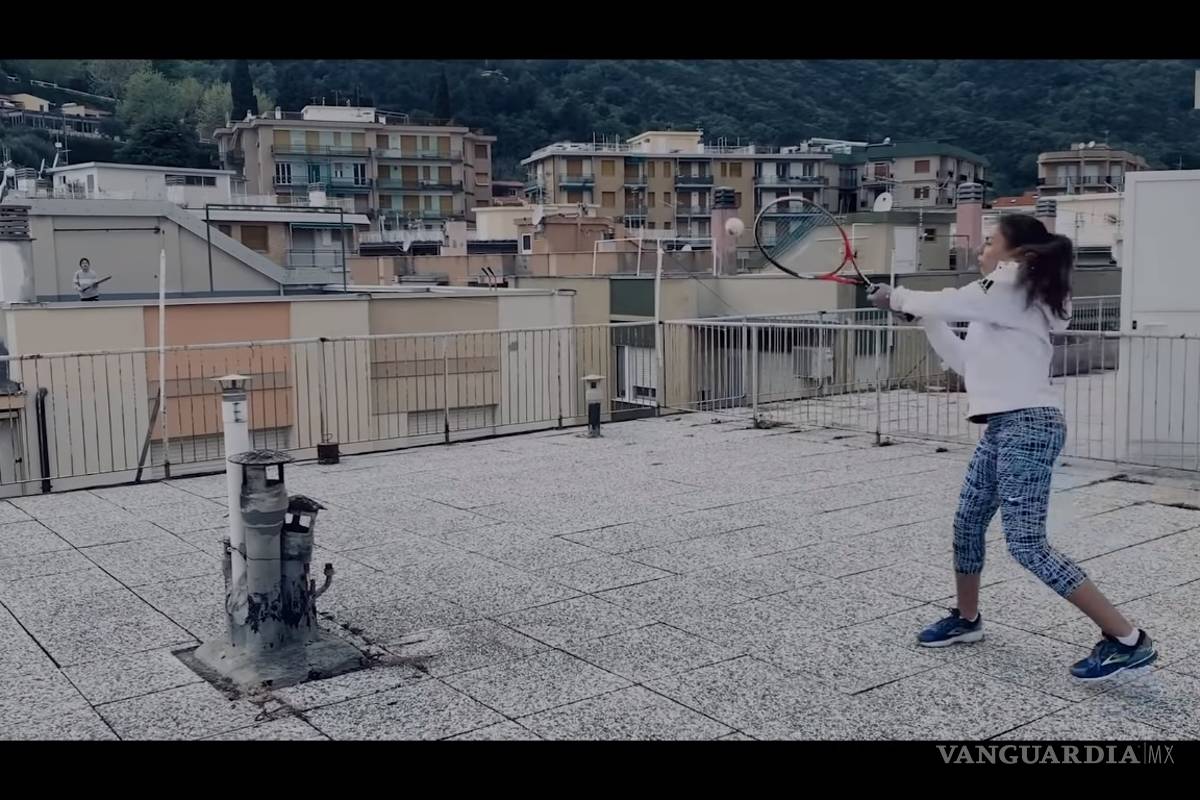 El gesto de Roger Federer con dos niñas italianas que le está dando la vuelta al mundo