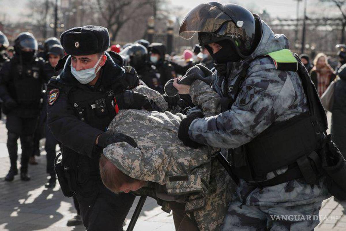 $!Más de 4 mil detenidos en Rusia durante protestas de este domingo contra invasión a Ucrania