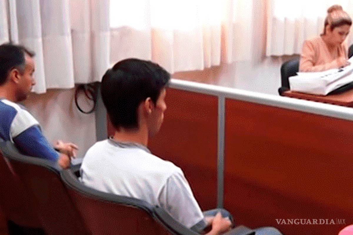 $!“Mi papá me dio mi primer beso”, su padre y su hermano la violaron por años