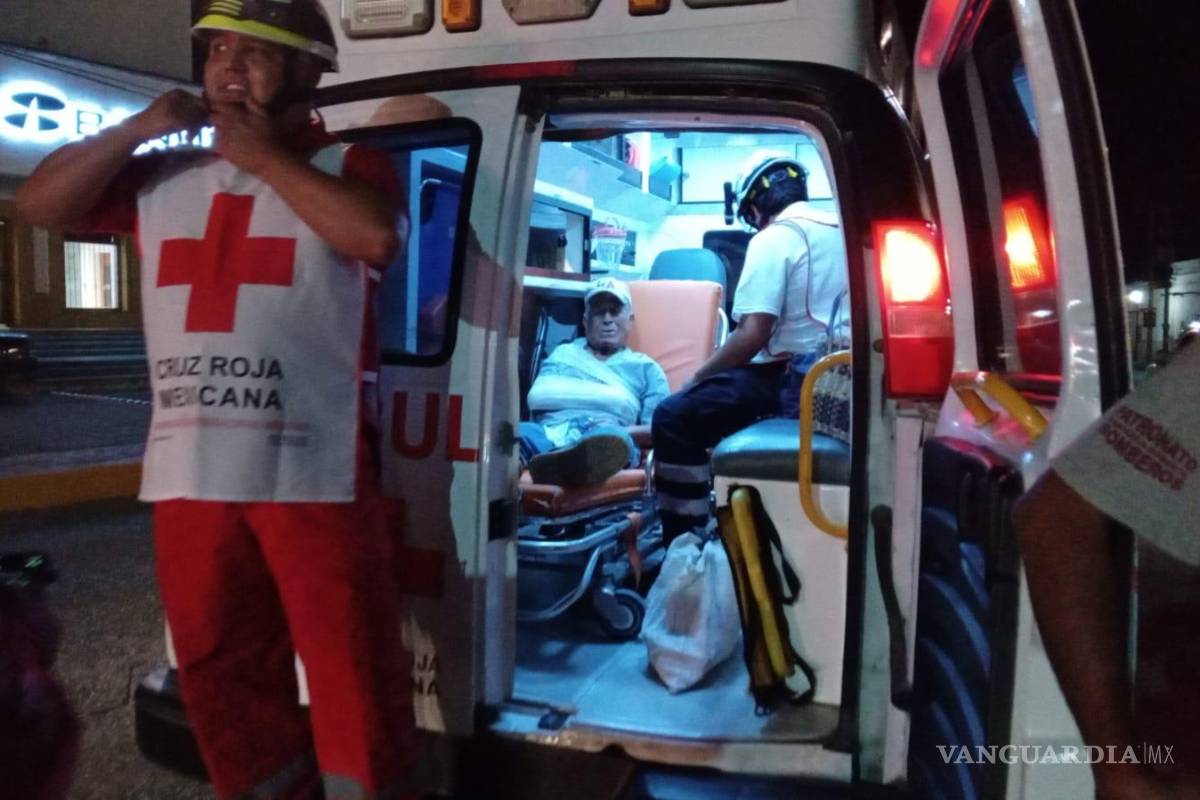 Impacta conductor menor de edad a ciclista en Parras de la Fuente; la víctima fue hospitalizada