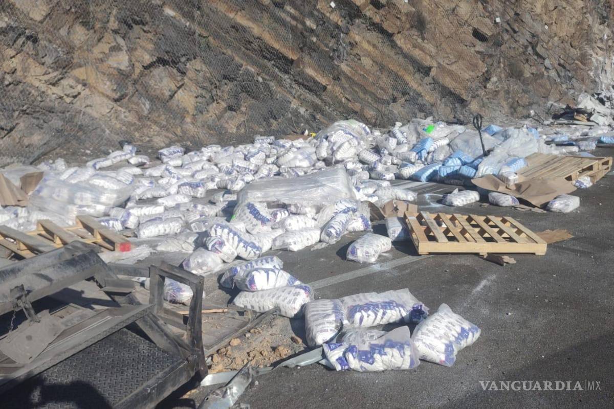 Tragedia en la carretera 57: Trailero pierde la vida en aparatoso accidente