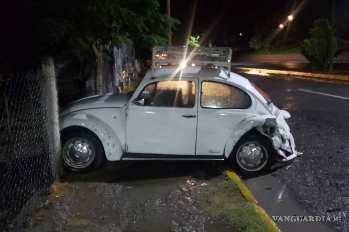 Señalan a supuesto sacerdote por provocar accidente vial en Parras
