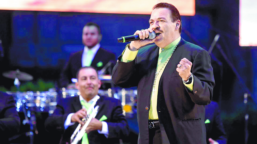 Luego de veto, Julio Preciado reaparece en Televisa