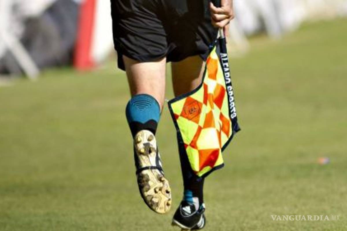 Árbitro muere por agresión de futbolista