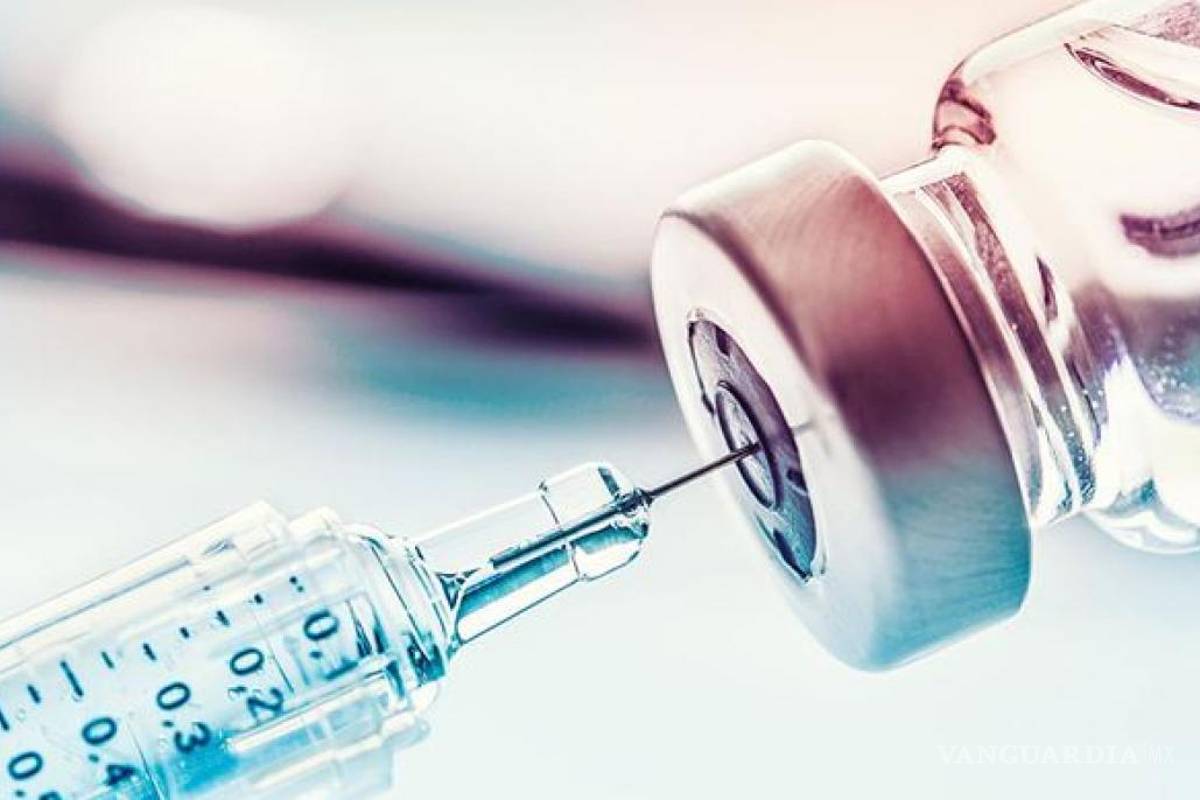 Seguirán ensayos de vacuna de AstraZeneca contra COVID-19 en Brasil pese a muerte de voluntario