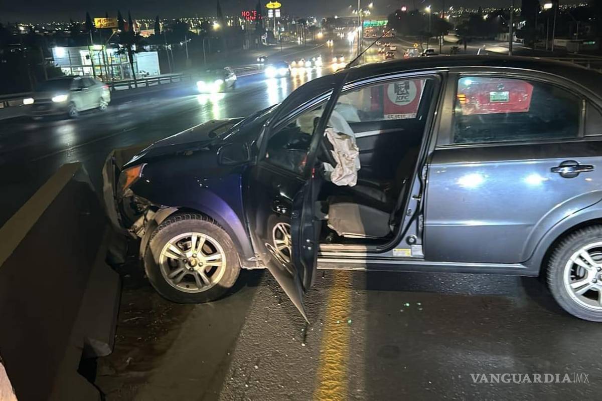 Pierde el control, provoca accidente al oriente de Saltillo y afecta la circulación