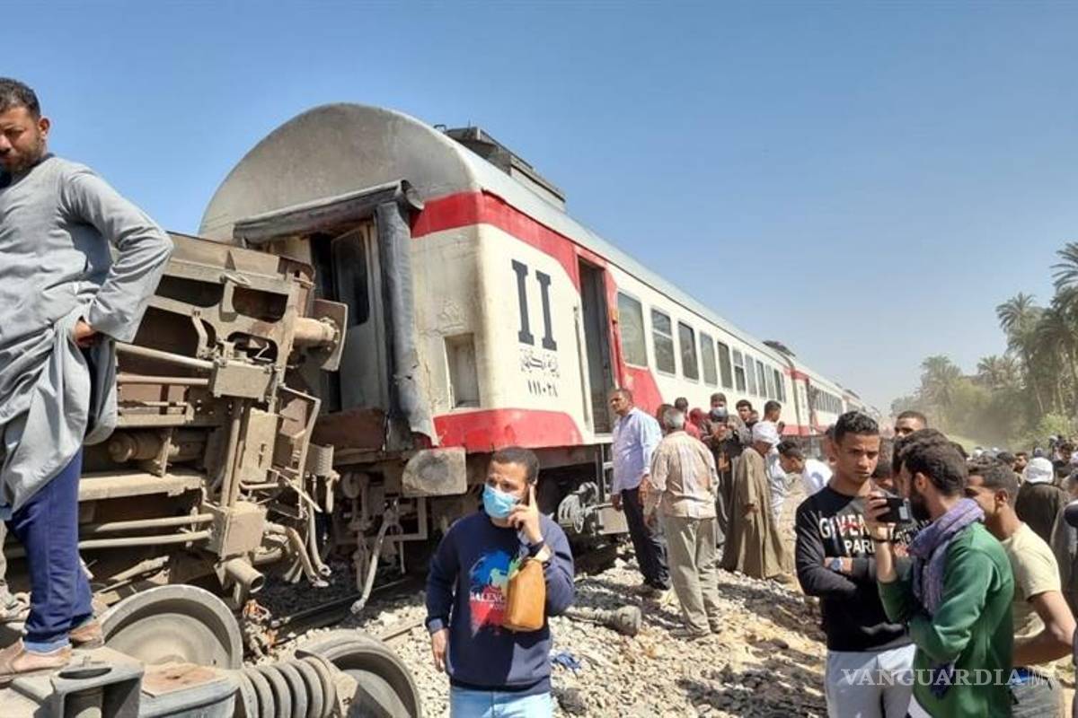 $!Choque de dos trenes deja al menos 32 muertos y 66 heridos en Egipto